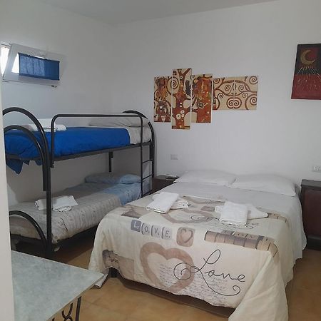 Guest House Parabita Ngoại thất bức ảnh