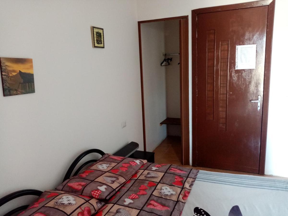 Guest House Parabita Ngoại thất bức ảnh