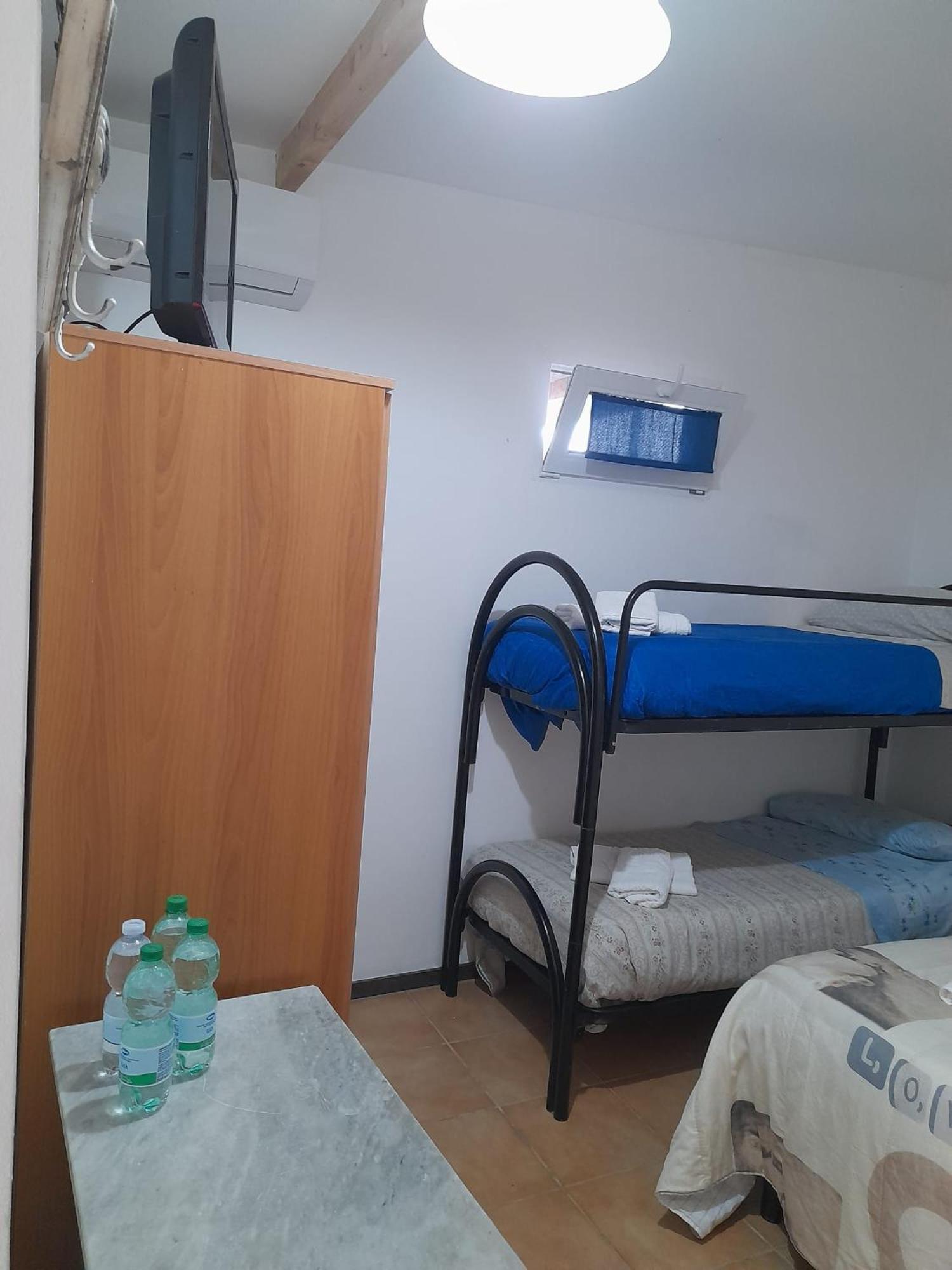 Guest House Parabita Ngoại thất bức ảnh