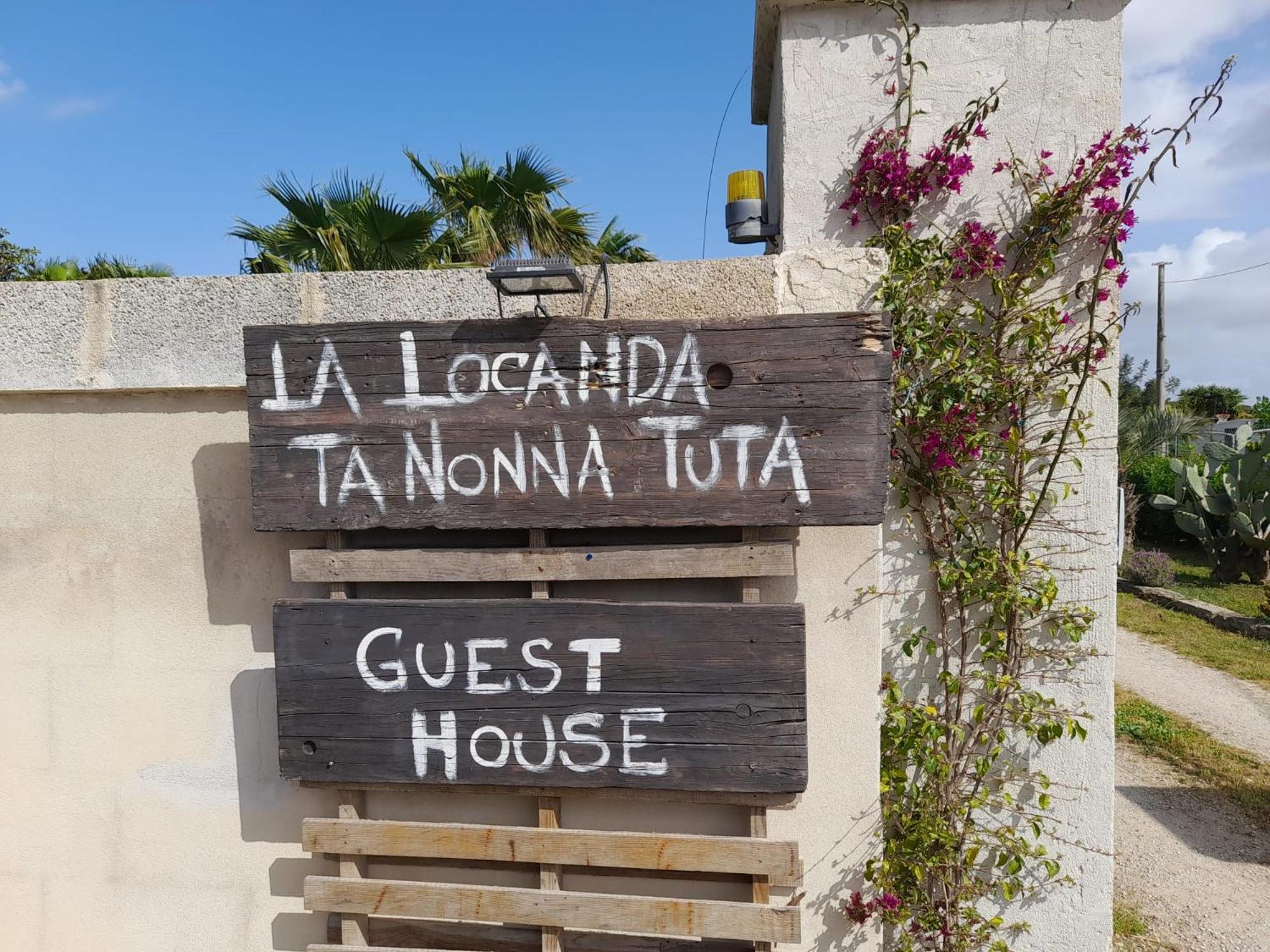 Guest House Parabita Ngoại thất bức ảnh